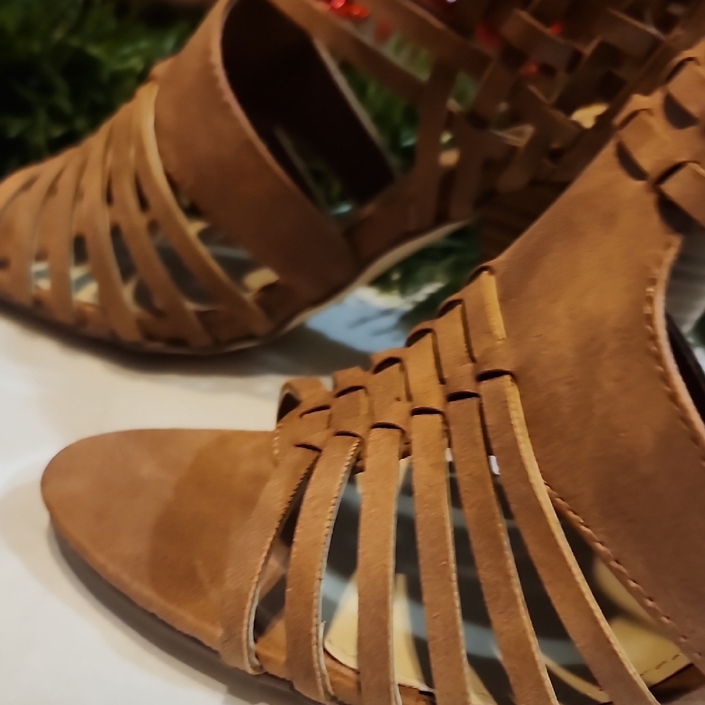 JustFab Tan Strappy Sandals - Picture 7 of 11